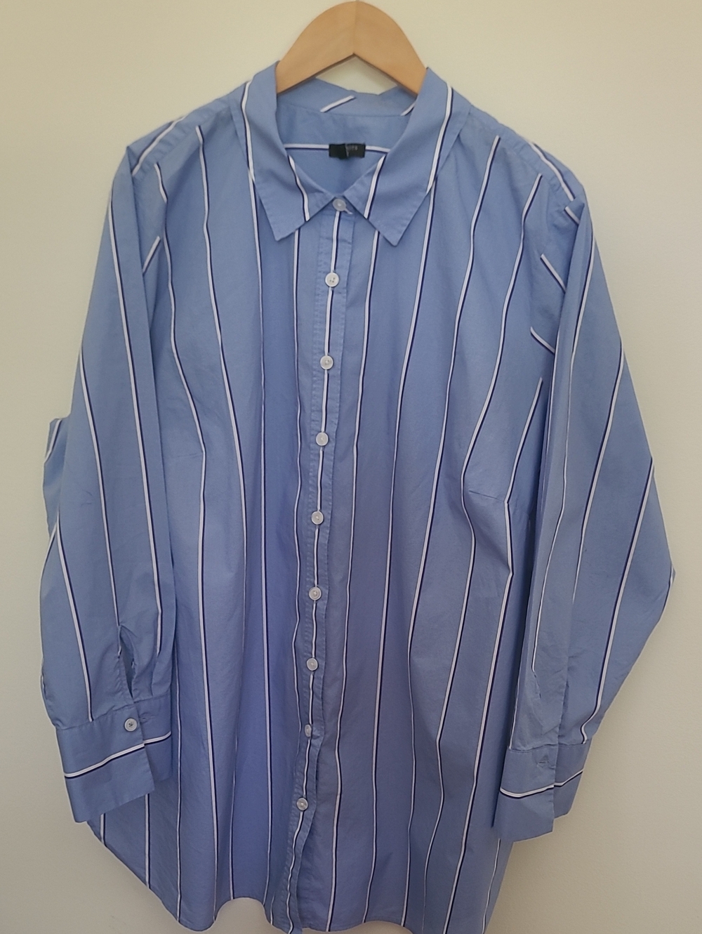Talbot's Long sleeve Button down shirt Blue/white 3x